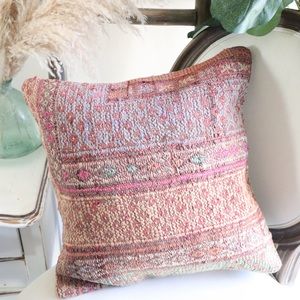 Kilim Turkish pillow cover 18” x 18’” NWOT